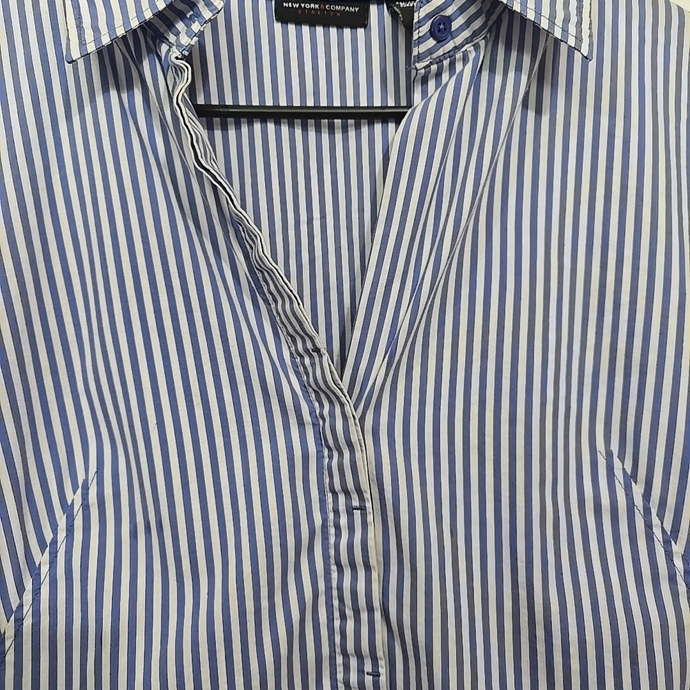 New York And Co Womens Dress Shirt Sz M - Picture 3 of 7
